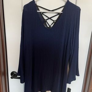 Blue Tunic with lace up back, size 3X  EUC.